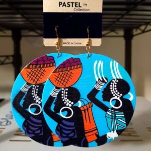 African Art Wooden Earrings Basket *New*